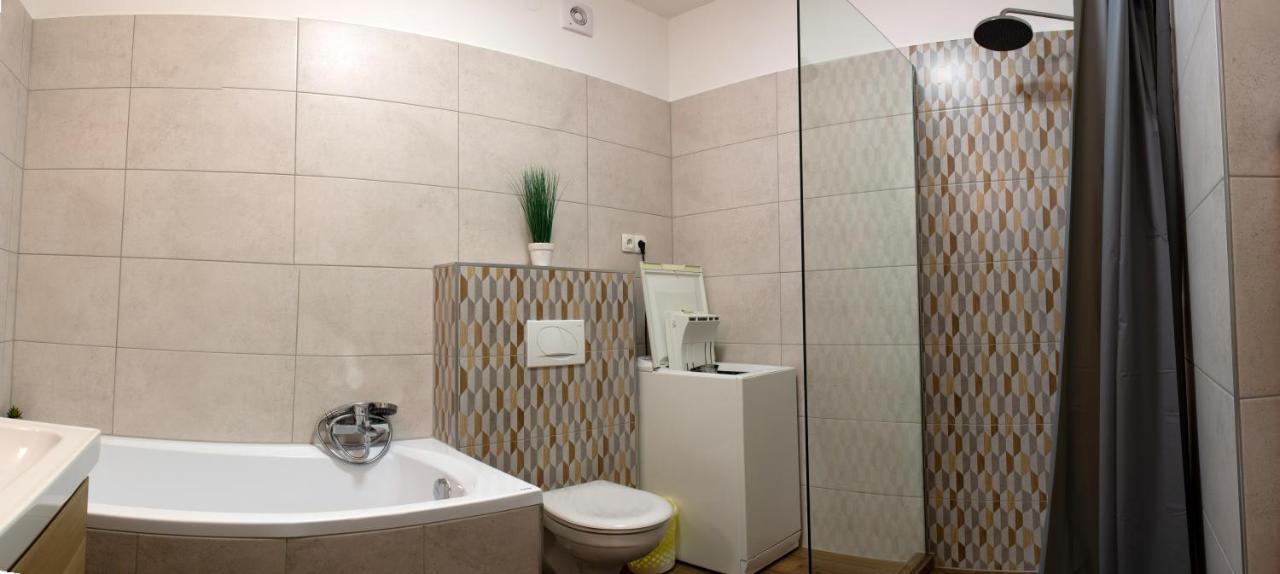 Titan Apartman Gyula Exterior foto